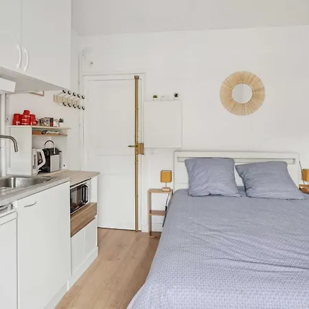 Le Petit Cocon Du 17eme Apartment